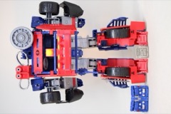 Hasbro Transformers x G.I. Joe Soundwave Dreadnok Thunder Machine with Zarana and Zartan