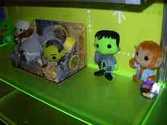 Toy Fair 2011 - Funko - Bobble Heads and Vinyl Figures