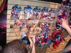 Toy Fair 2011 - Hasbro - Marvel - Thor