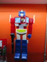 Toy Fair 2020 - Super7 - Super Shogun Transformers Optimus Prime